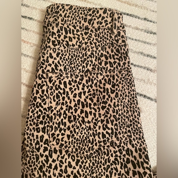 High waisted animal print pant - Picture 5 of 9